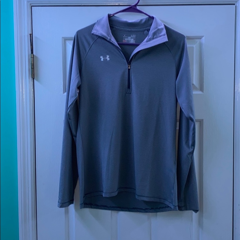 Under armor pullover small